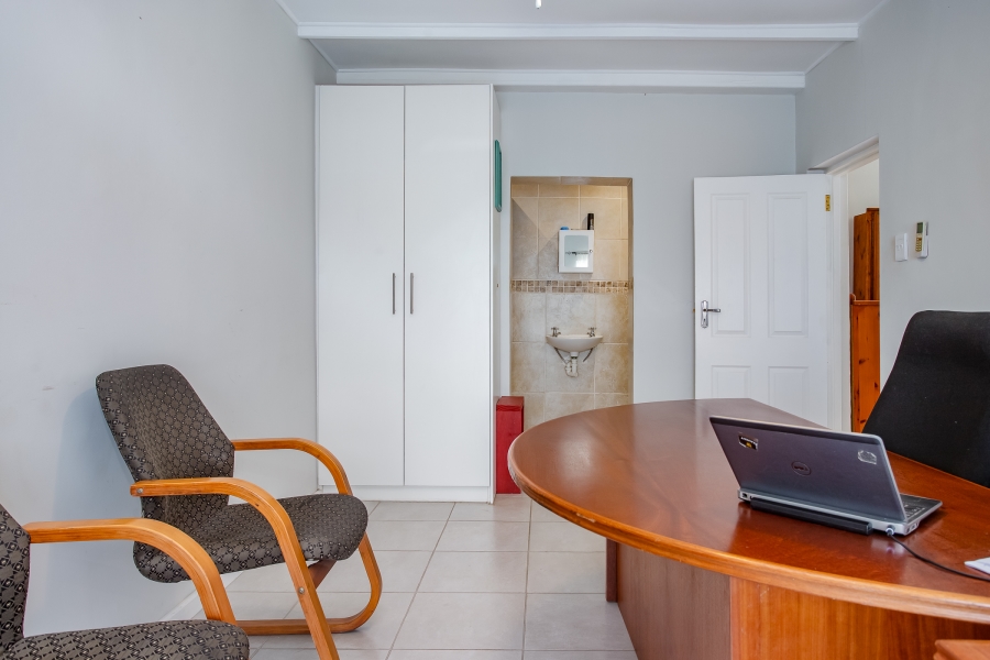 4 Bedroom Property for Sale in Paarl North Western Cape